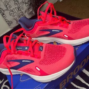 Brooks Neon Pink and Navy Running Shoes